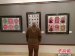 “花的絮语-中国剪纸艺术精品展”在马耳他首都瓦莱塔展出。　王大卫 摄 - 中国新闻社河北分社