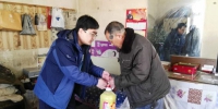 沧州市红十字会开展“博爱送万家”活动  120余万元救助困难群众　　 - 红十字会