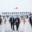 迟来多年的婚纱照定格“三八”妇女节里的普通建设者 - 中国新闻社河北分社