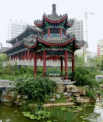河北美院分为南北两个校区，北校区以中国古典建 筑为特征，庭院阁楼遥相呼应 - 中国新闻社河北分社