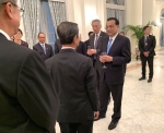 李克强与新加坡总理达成共识：争取尽快结束RCEP谈判 - 食品药品监督管理局