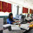 在威县市民服务中心，“一窗受理”实现了受理业务的全能化、综合化。王林红 摄 - 中国新闻社河北分社