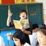 白恒云在给学生们上课。　范钦龙 摄 - 中国新闻社河北分社