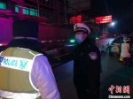 图为坚守在战“疫”一线的河北交警。　警方供图 - 中国新闻社河北分社