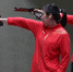 当地时间7月27日，在东京奥运会10米气手枪混合团体金牌战中，中国团体姜冉馨/庞伟在“抢16大战”中以16:14胜出，为中国代表队拿下第七块金牌。10米气手枪混合团体是一个新设的奥运项目，此次共有20队参加。图片来源：视觉中国 - 中国新闻社河北分社