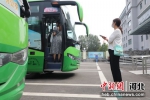 旅客在平乡客运站有序乘车。 李冰冰 摄 - 中国新闻社河北分社