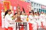 雄县古乐的演奏方式为群体吹打，乐队由管、笙、云锣、镲、鼓等乐器组成。　韩冰 摄 - 中国新闻社河北分社
