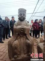 图为威县出土的道教神祗石像。　赵国华 摄 - 中国新闻社河北分社