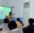 河北省唐山市丰南区特教学校的学生们在课堂上听讲。　孟潮 摄 - 中国新闻社河北分社