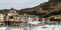 后奥运崇礼首个雪季全面开启 滑雪爱好者可以在六家滑雪场内闭环活动 - 体育局