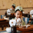 图为深泽县新开街学校，学生练习茶艺。　翟羽佳 摄 - 中国新闻社河北分社
