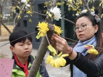 社会各界自发悼念好民警吕建江 - Sjz.Hebnews.Cn